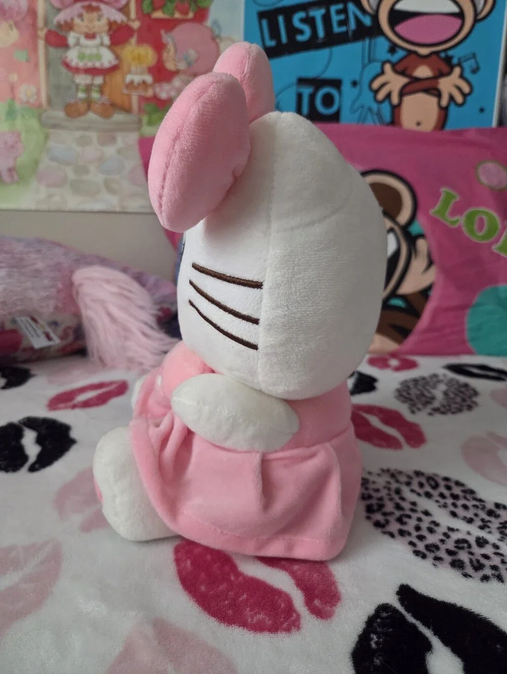 Hello Kitty Plush with Pink Dress and Heart
